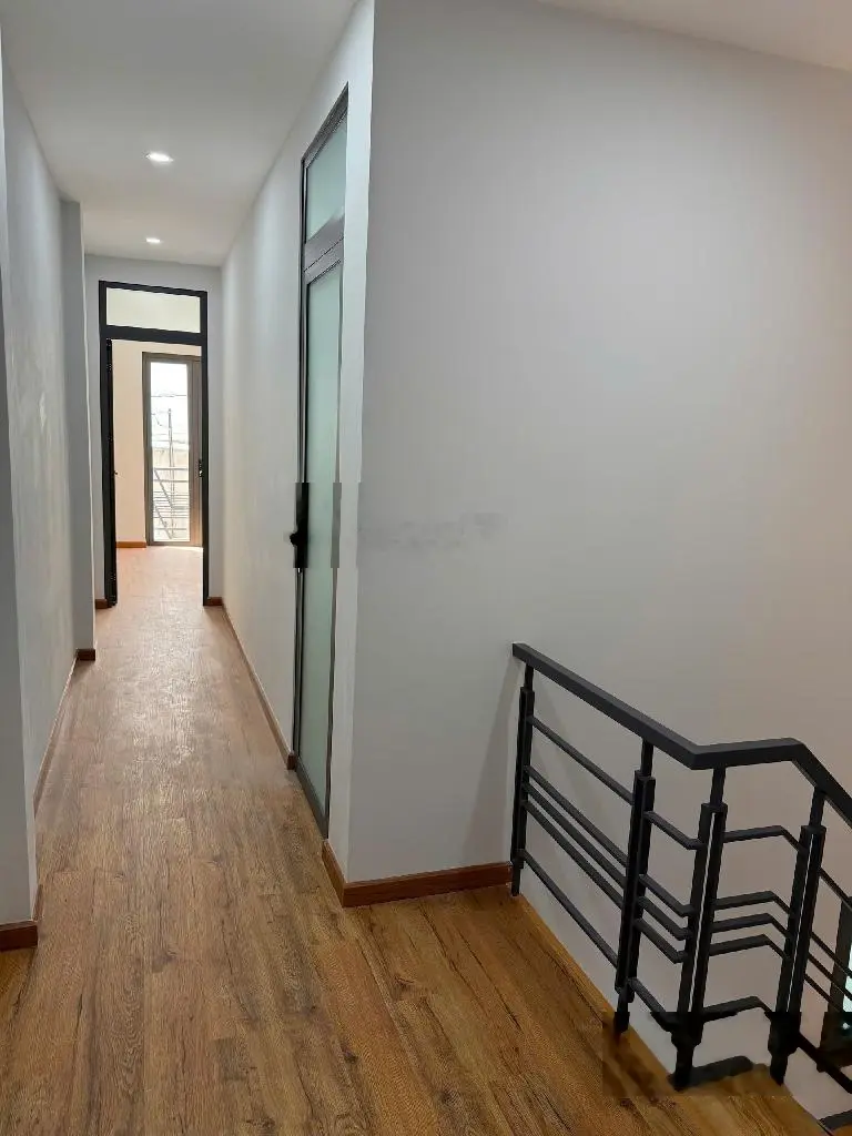 Nhà mới Tân Phú - 2 tầng - 45m2 - hẻm ôtô tới cửa - sát ngã tư Bốn Xã giá chỉ 4,5 tỷ (H10)