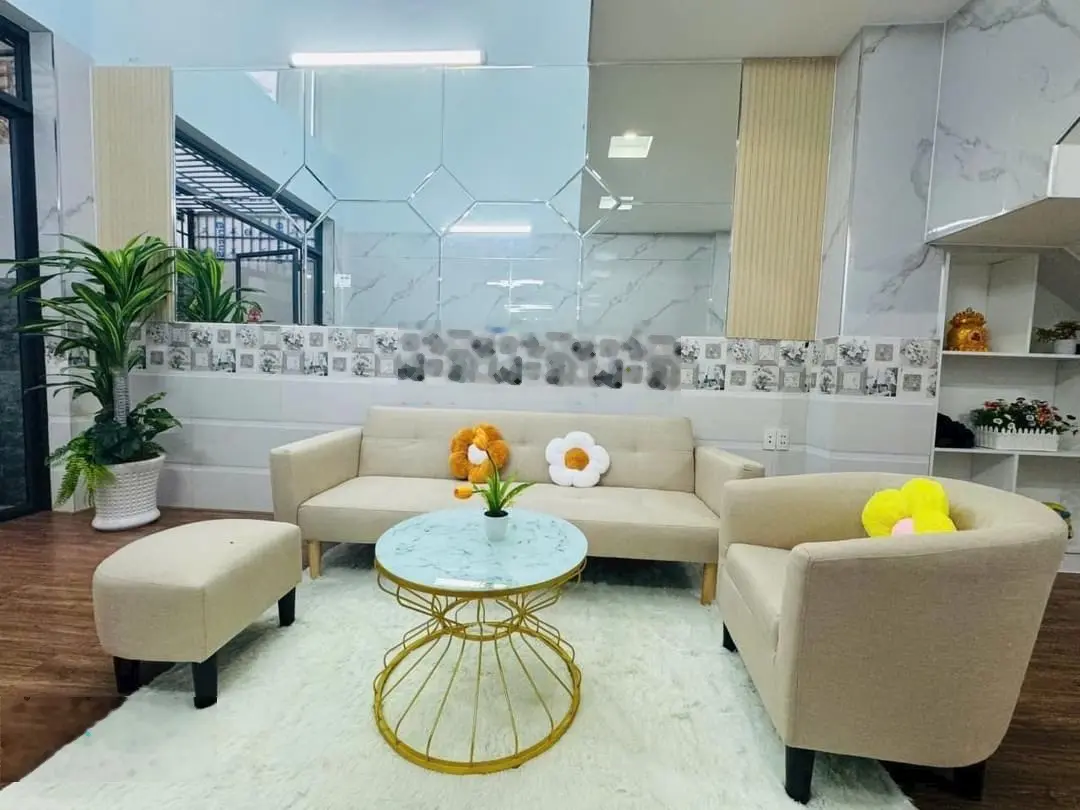 Đi nước ngoài định cư bán gấp nhà ở đường Nguyễn Hữu Thọ, Tân Hưng, quận 7, giá 2 tỷ 350 triệu