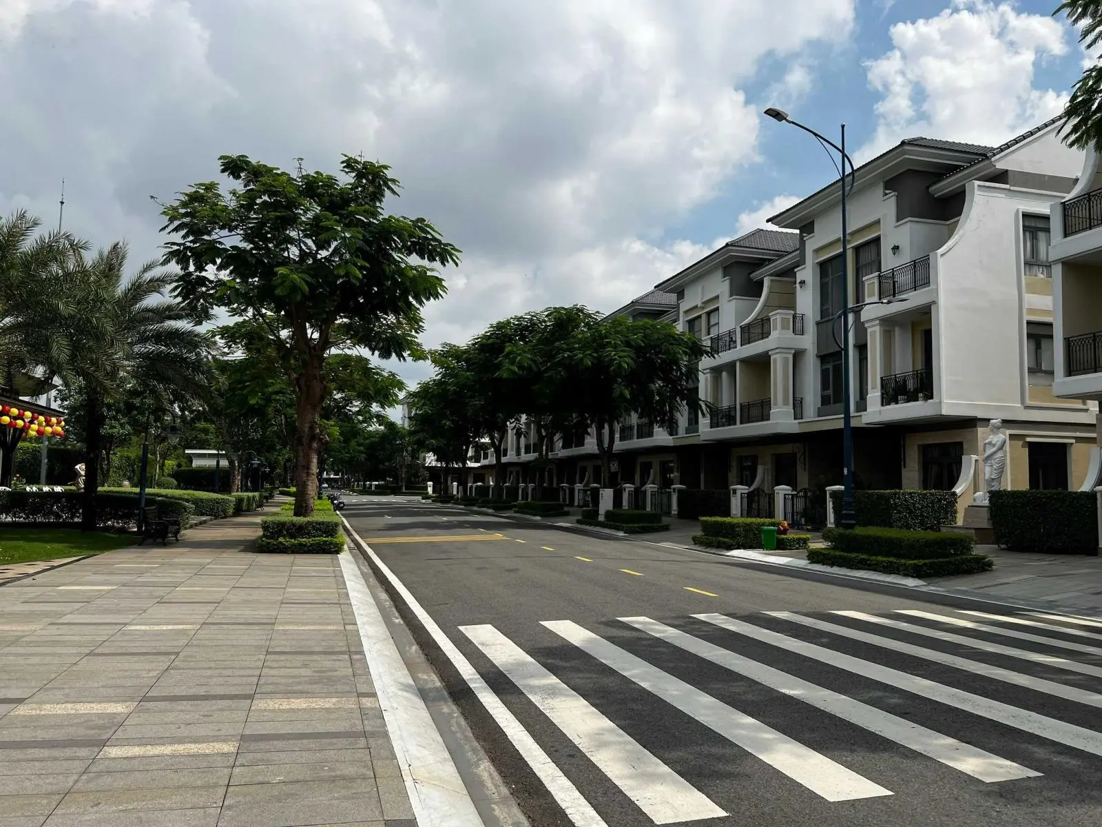 Tân Mùi - nhà phố giá tốt Verosa Park 16,5 tỷ view trực diện công viên gần cổng chính 0938955090
