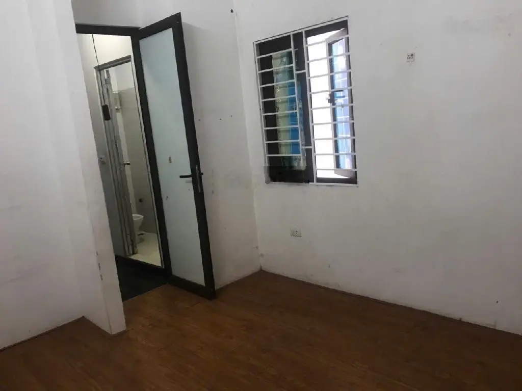Nhà 5 tầng mới, mặt tiền siêu rộng khu Sài Đồng - 40m2, MT 10,5 m; giá nhỉnh 3 tỷ