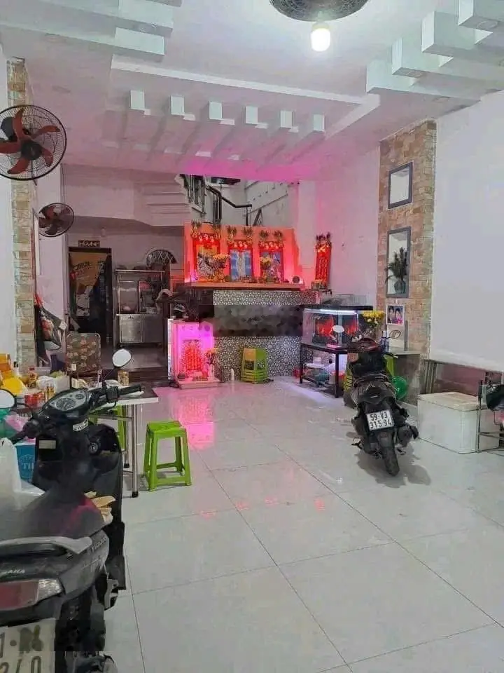 Chính chủ bán nhà Đoàn Nguyễn Tuấn, Bình Chánh. SHR. Trả trước 150 triệu nhận nhà.Giá 840tr