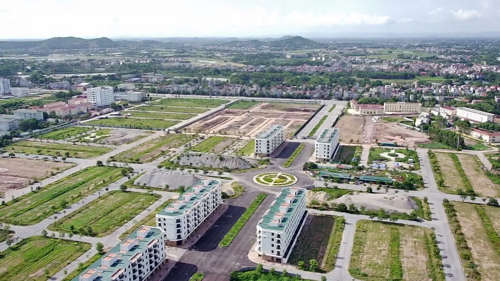 Suất ngoại giao chỉ hơn 2 tỷ / lô 90m2 giá trực tiếp CĐT Lam Sơn