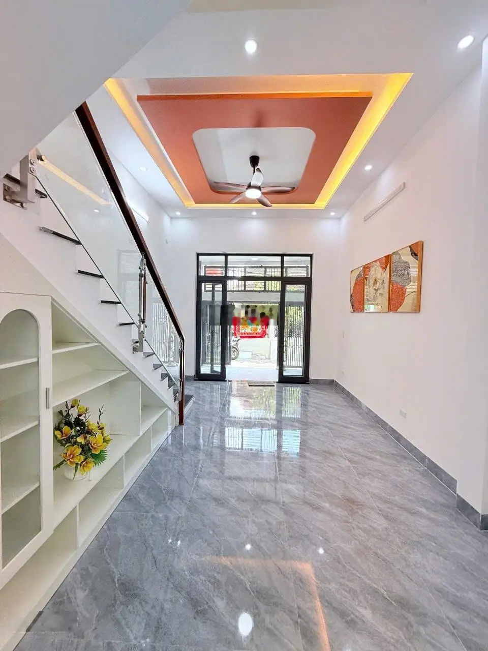 Bán nhà mới k193 Hà Huy Tập, chỗ Bờ Hồ rất mát mẻ, xe ô tô đậu vô tư