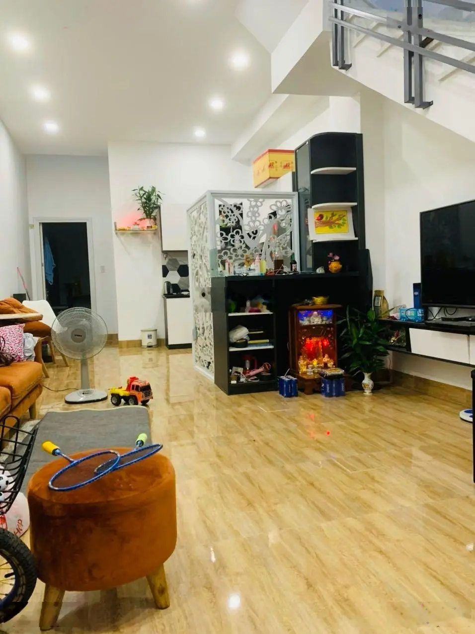 Bán nhà 1 trệt 2 mê đầy đủ nội thất thiết bị khu dân cư trong khu đô thị VCN Phước Hải Nha Trang