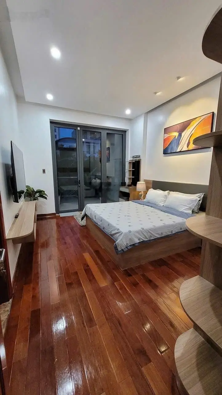Nhà đẹp 4 tầng đường 7.5m gần bãi tắm Phạm Văn Đồng. Giá nhỉnh hơn 12 tỷ