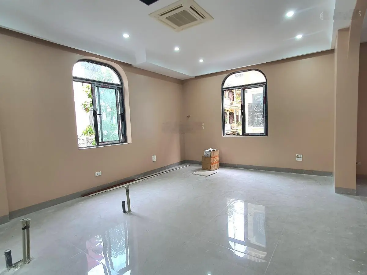 Bán nhà mặt phố lô góc khu đô thị Linh Đàm, Hoàng Mai. Diện tích 105m2, giá thương lượng