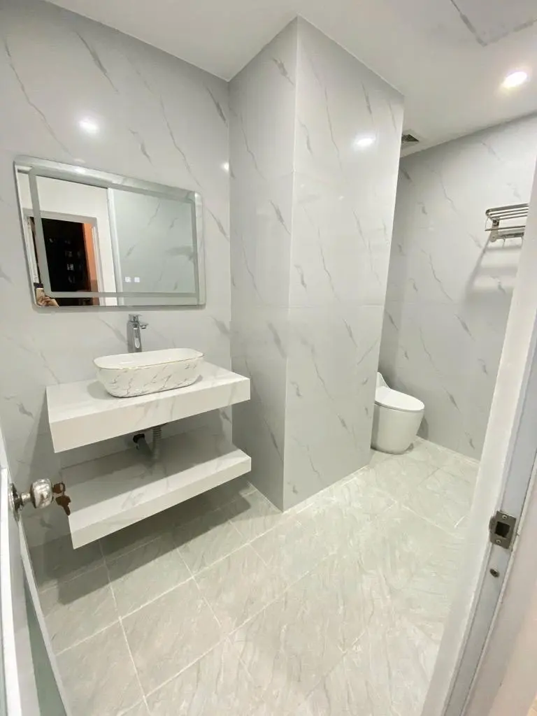 Chính chủ bán CHCC TP Giao Lưu, nhà đẹp full nội thất ở ngay, 2 ngủ đủ công năng, chỉ hơn 3 tỷ.