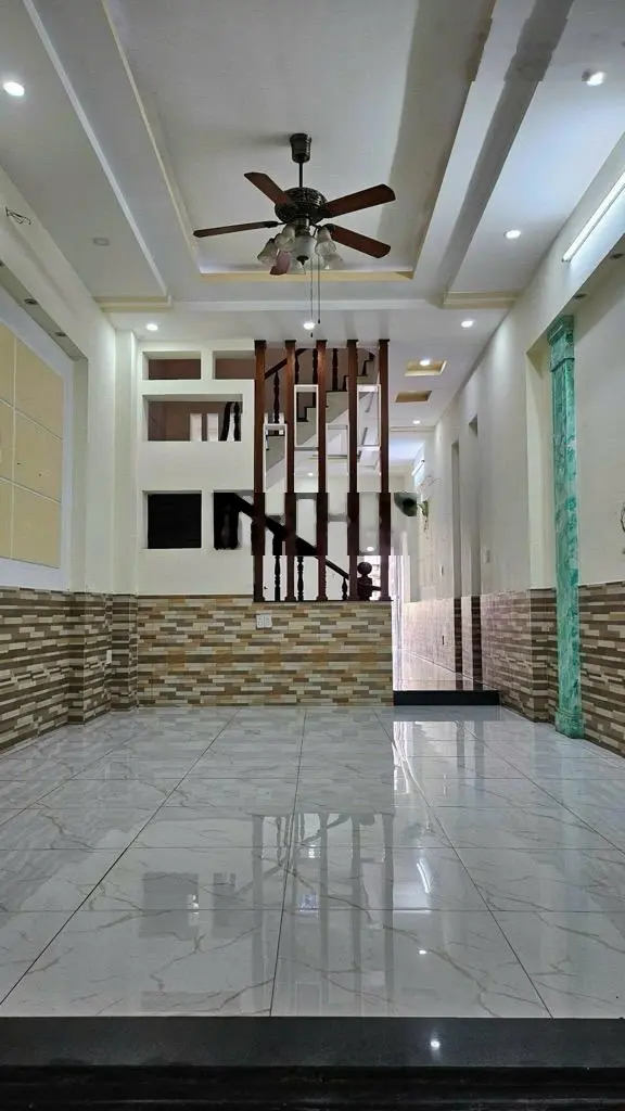 Giá siêu mềm 122m2 Lê Văn Khương, 3 tầng BTCT, đường 8m, 5p sang Gò Vấp
