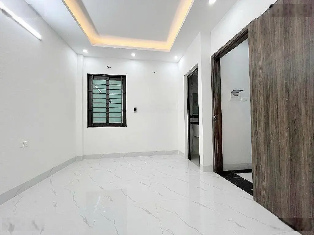 3,85 tỷ Cực phẩm Đại Cát . 5 tầng , MT 6,6m , full nội thất , gần ôtô . Nhà mới koong 0985 387 ***