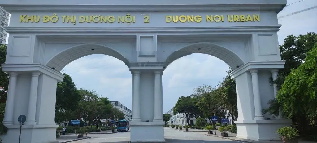 Bán gấp căn biệt thự song lập 170m2 dãy Q4 đẹp giá rẻ hơn CĐT 4 tỷ ngay gần Clubhouse