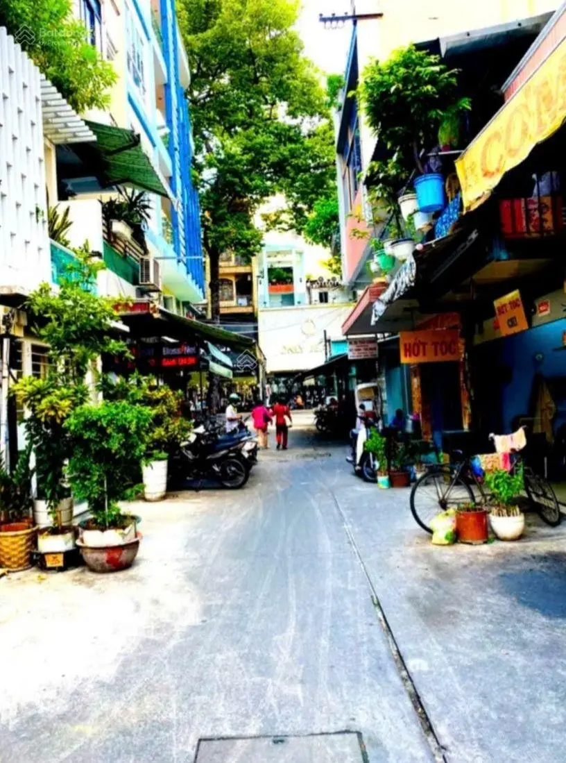 Nhà víp 4 tầng, nguyễn trãi,quận 5, hẻm 6m , ôtô váo tận nhà, tài chính chỉ cần , 6 tỏi nhỉnh tý
