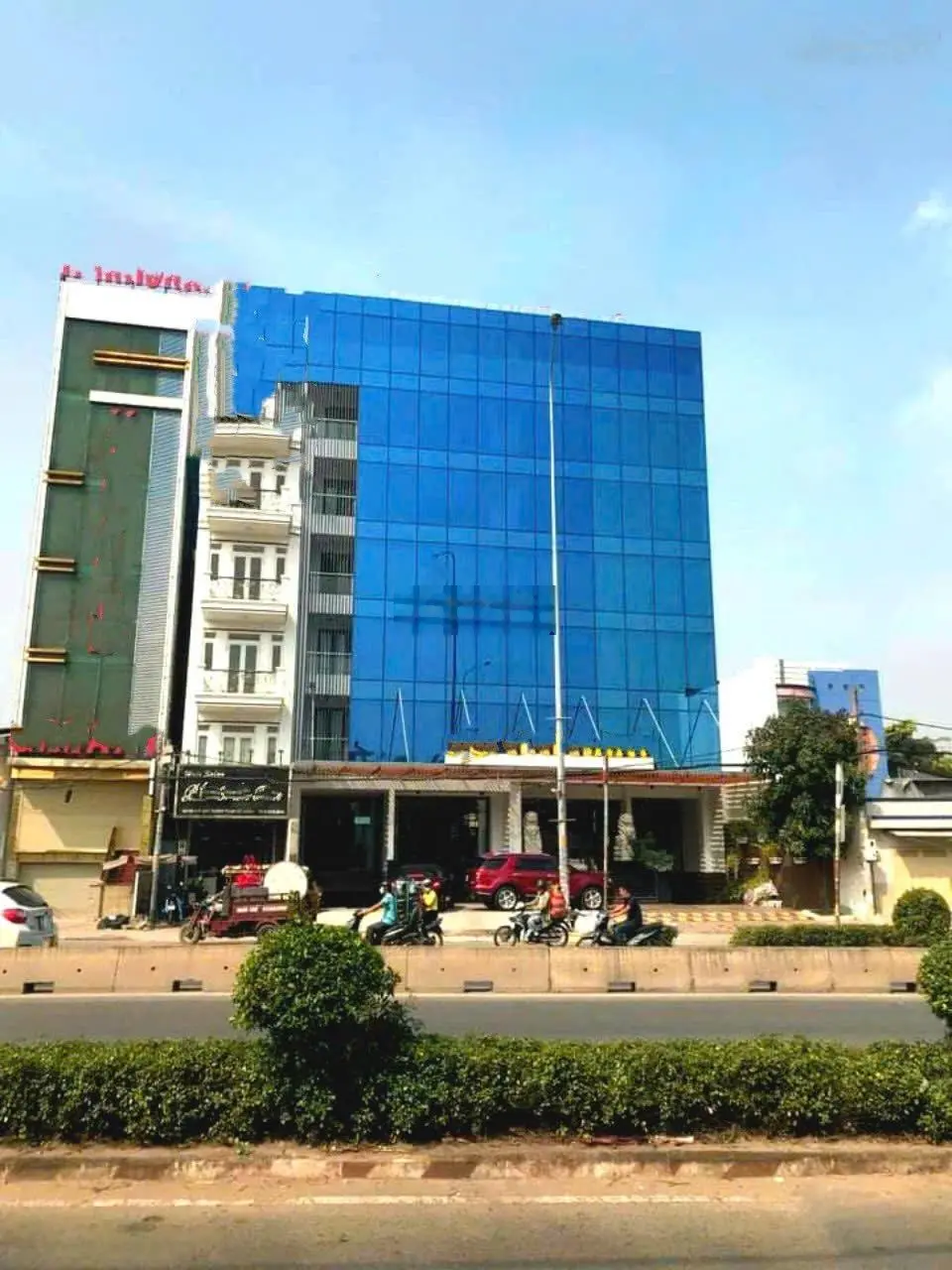 Toà nhà thương mại - Thạnh Lộc - Quận 12