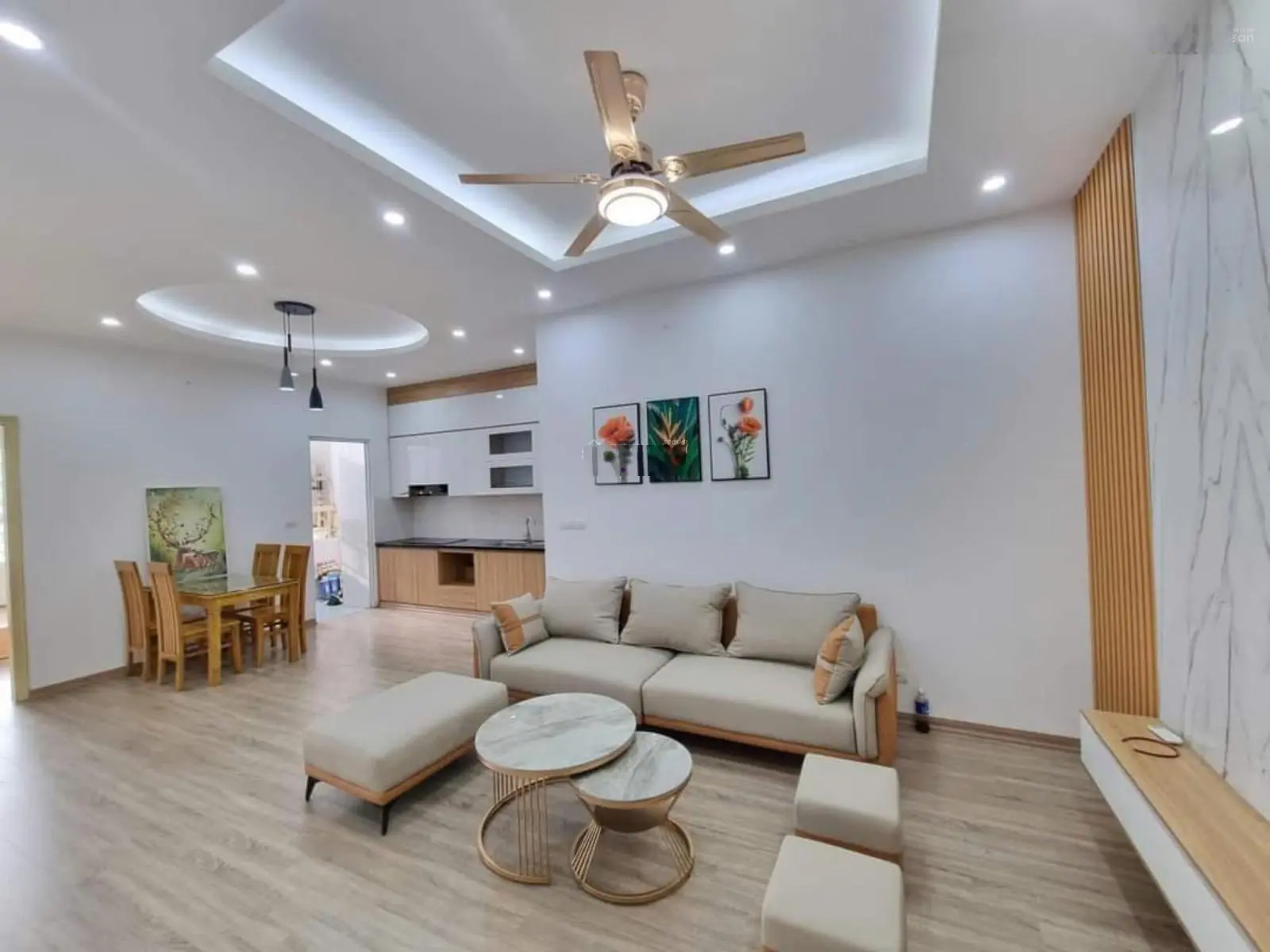 Nhà đẹp xem nhà được ngay. căn hộ tầng trung CT6 Xa La, nội thất mới toanh chỉ loanh quanh 2,5 tỷ
