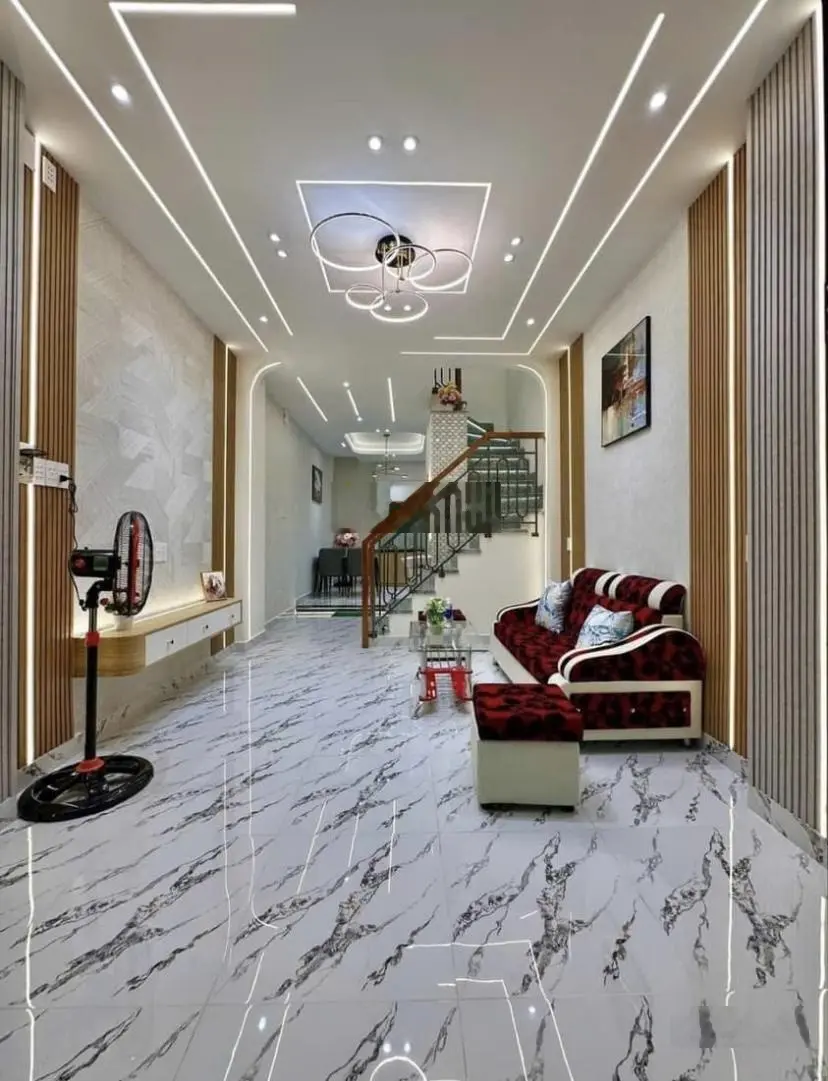 Bán nhà phố ngay sau vòng xoay An Lạc - MT Hồ Ngọc Lãm Bình Tân - DT 70m2 - SHR