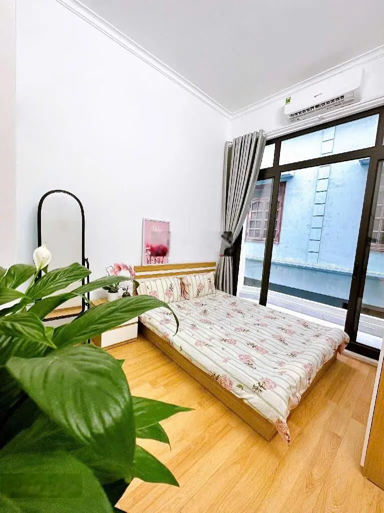 Bán tòa ccmn cao cấp tại quận cầu giấy 40m x5 tầng - 10 phòng khép giá 8 tỷ 650