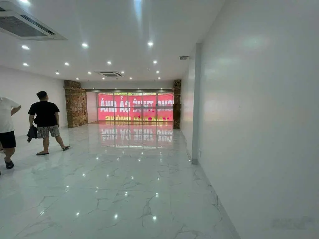 Mặt phố nguyễn hoàng cầu giấy - tòa văn phòng - 9 tầng nổi 1 hầm - 100m2 - 6,5m mt - giá 70 tỷ