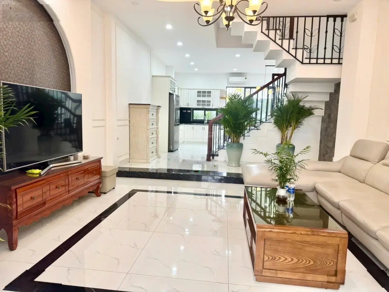 Nhà 3 tầng xây mới, full nội thất cao cấp, khu dân cư xây kín, giá cực tốt đường Số 10 Hà Quang 2