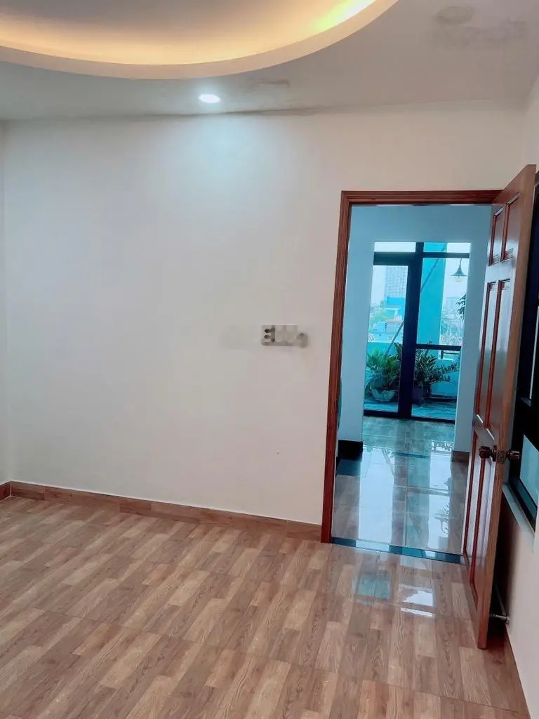 Mặt tiền kinh doanh đa ngành nghề-mới đẹp ở ngay-63m2-5 tầng-5pn-gần lê văn thọ p16 gv-chỉ 11 tỷ tl