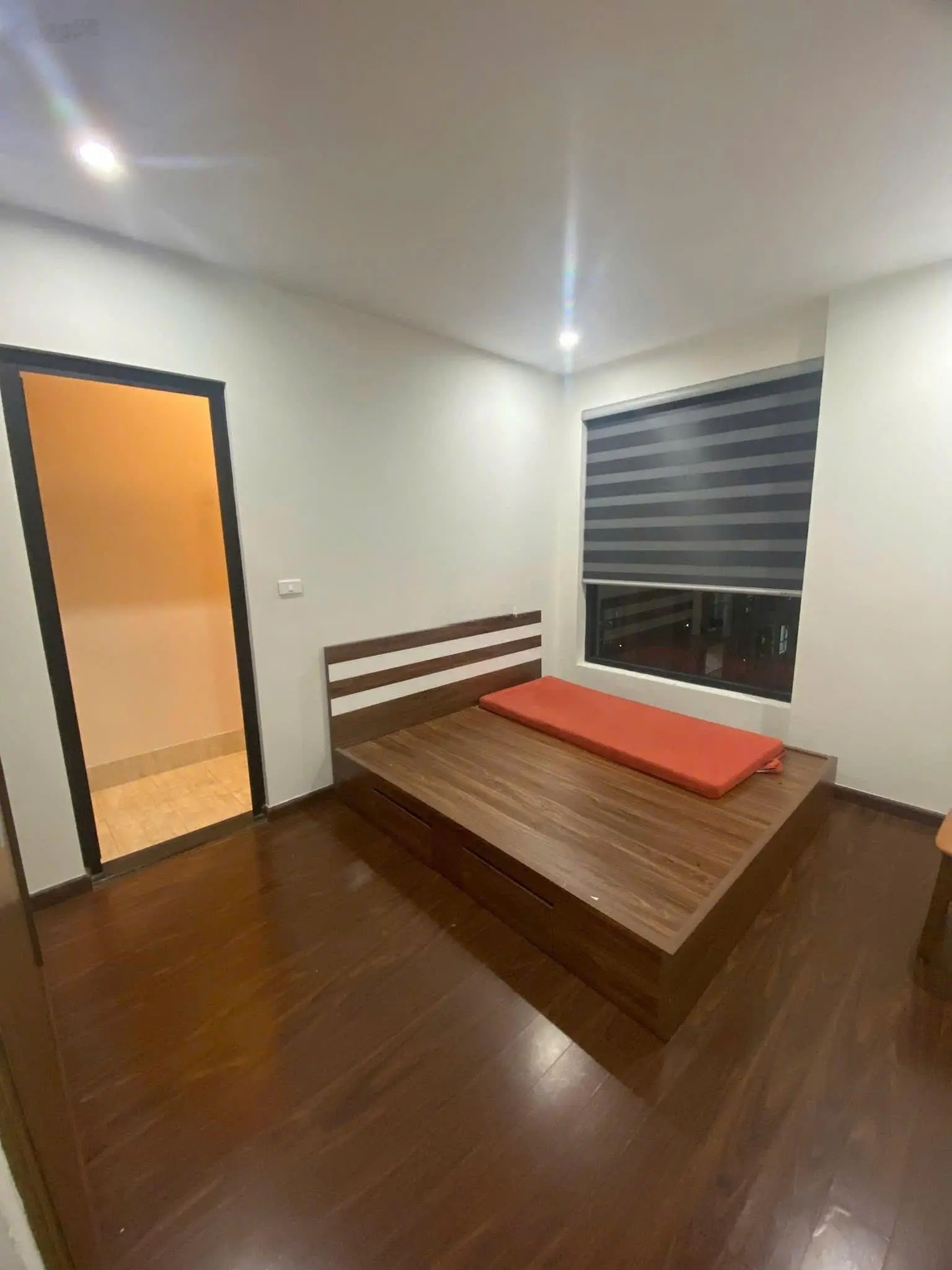 Căn hộ giá rẻ ở Roman Plaza- Tố Hữu nhà em bán DT 76m2,sổ đỏ,full nội thất mới. Lh 0963 627 ***