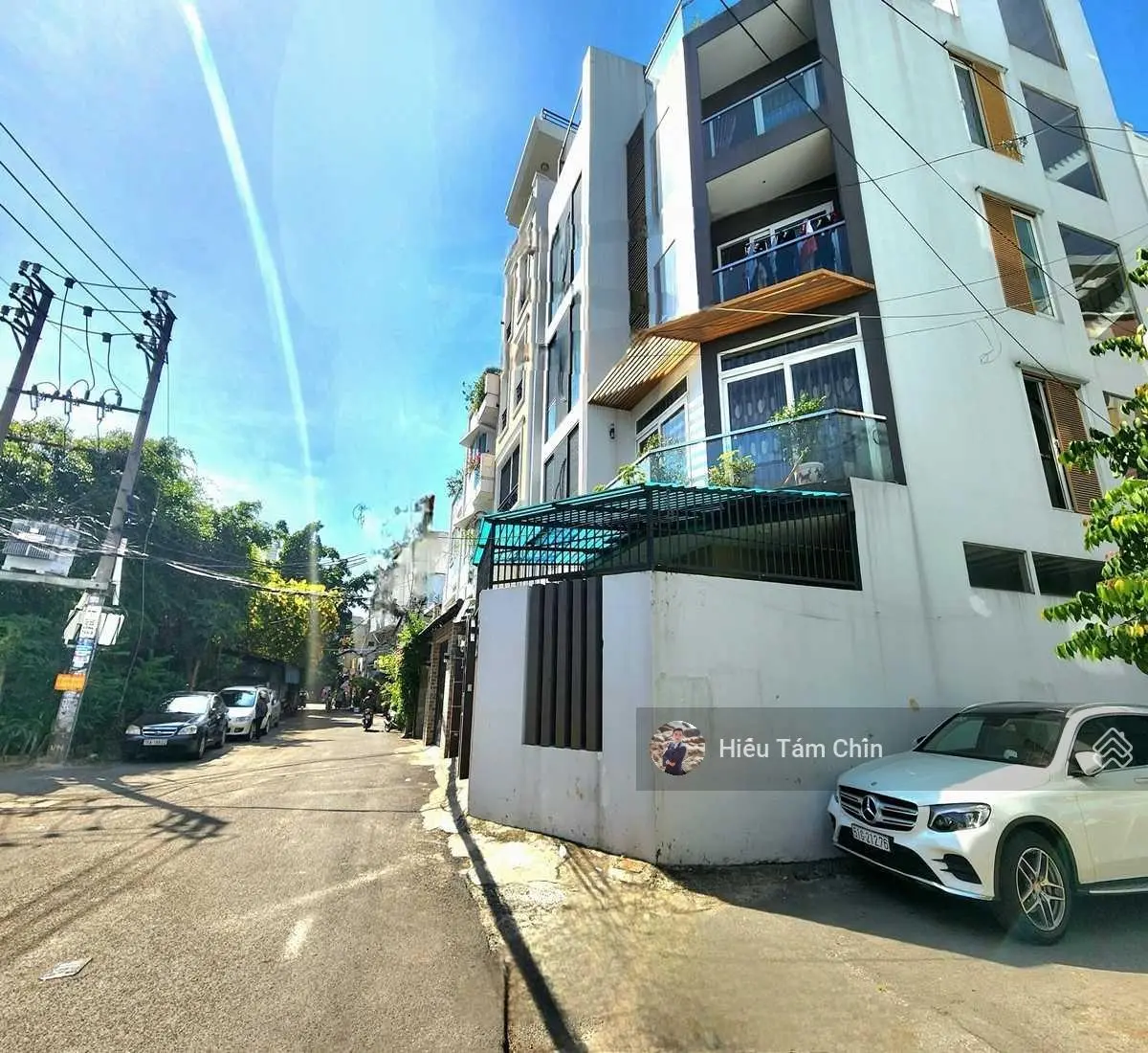 Nhà rất rộng đẹp, 3 Tầng + mái BTCT, xe hơi đỗ cửa, chính chủ lâu đời
