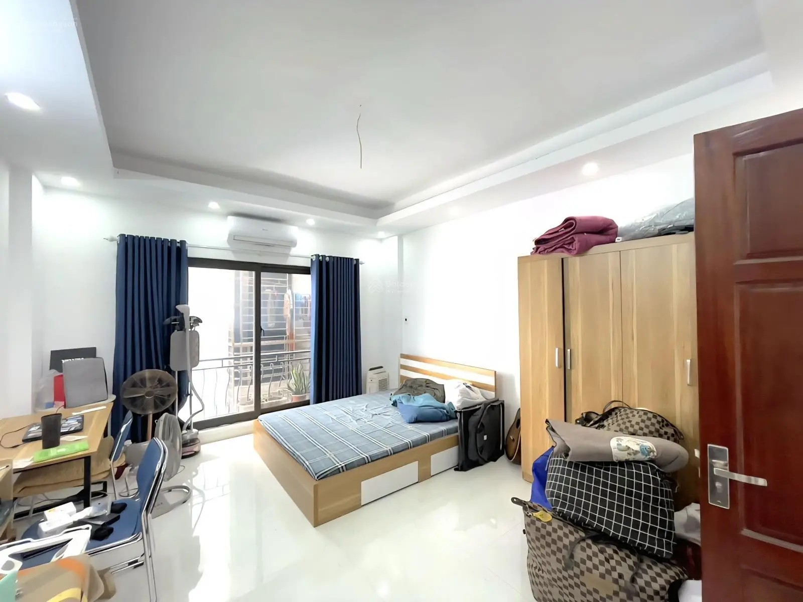 Nhà đẹp phố hoàng mai - chỉ 50m ra đến ô tô - 2 mặt thoáng - tiện ích bạt ngàn