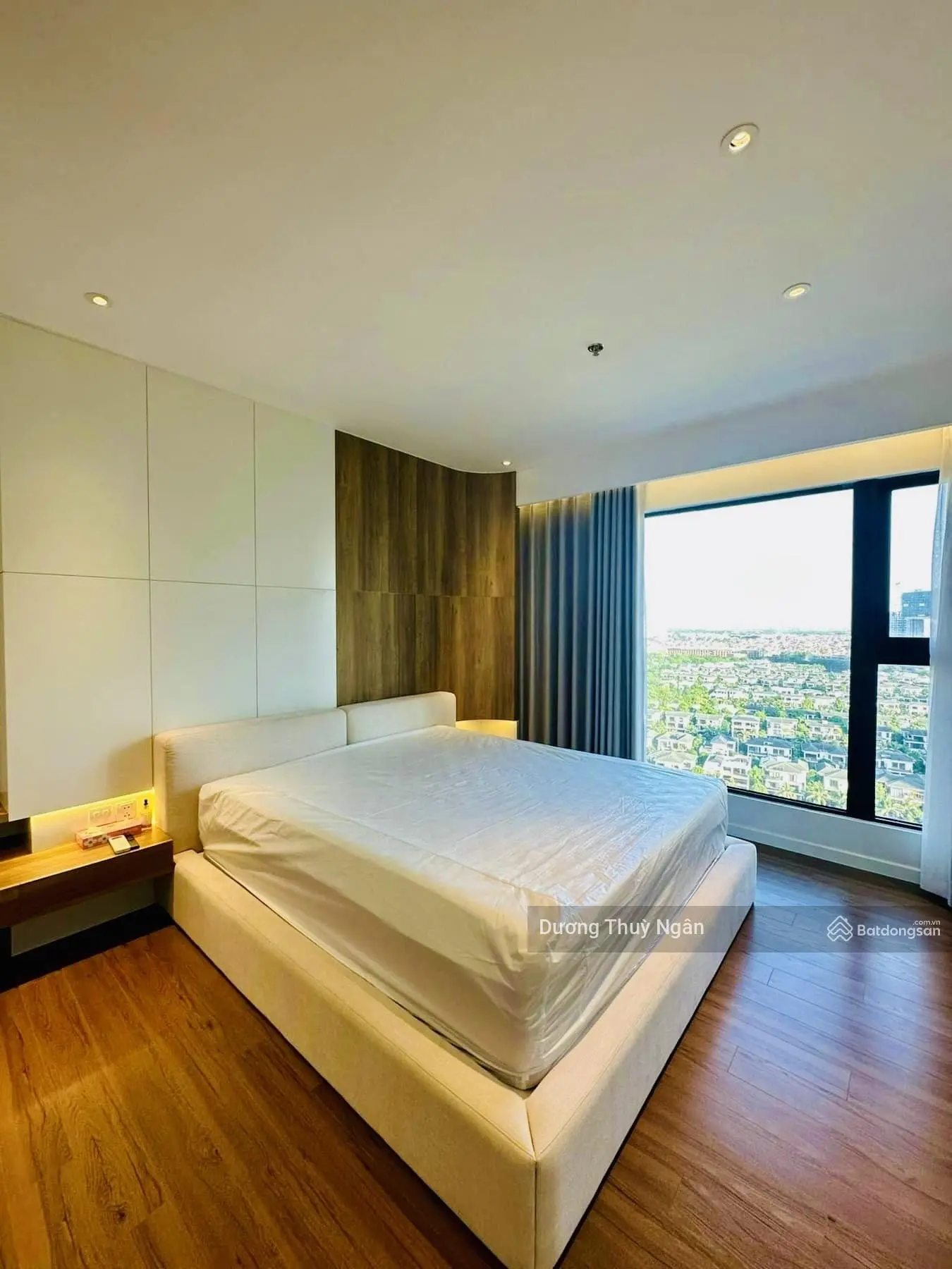 Căn hộ khu Sky Oasis, Ecopark thông tầng 175m2, giá 10 tỷ, full nội thất, hướng Đông Nam