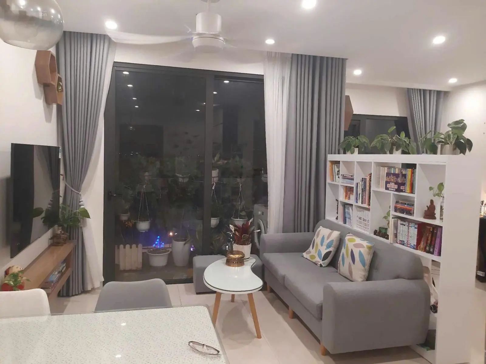Cần bán nhanh căn hộ 2N + tòa S101 tầng 08 The Sapphire - Vinhomes Smart City Giá cực tốt 4,1 tỷ BP