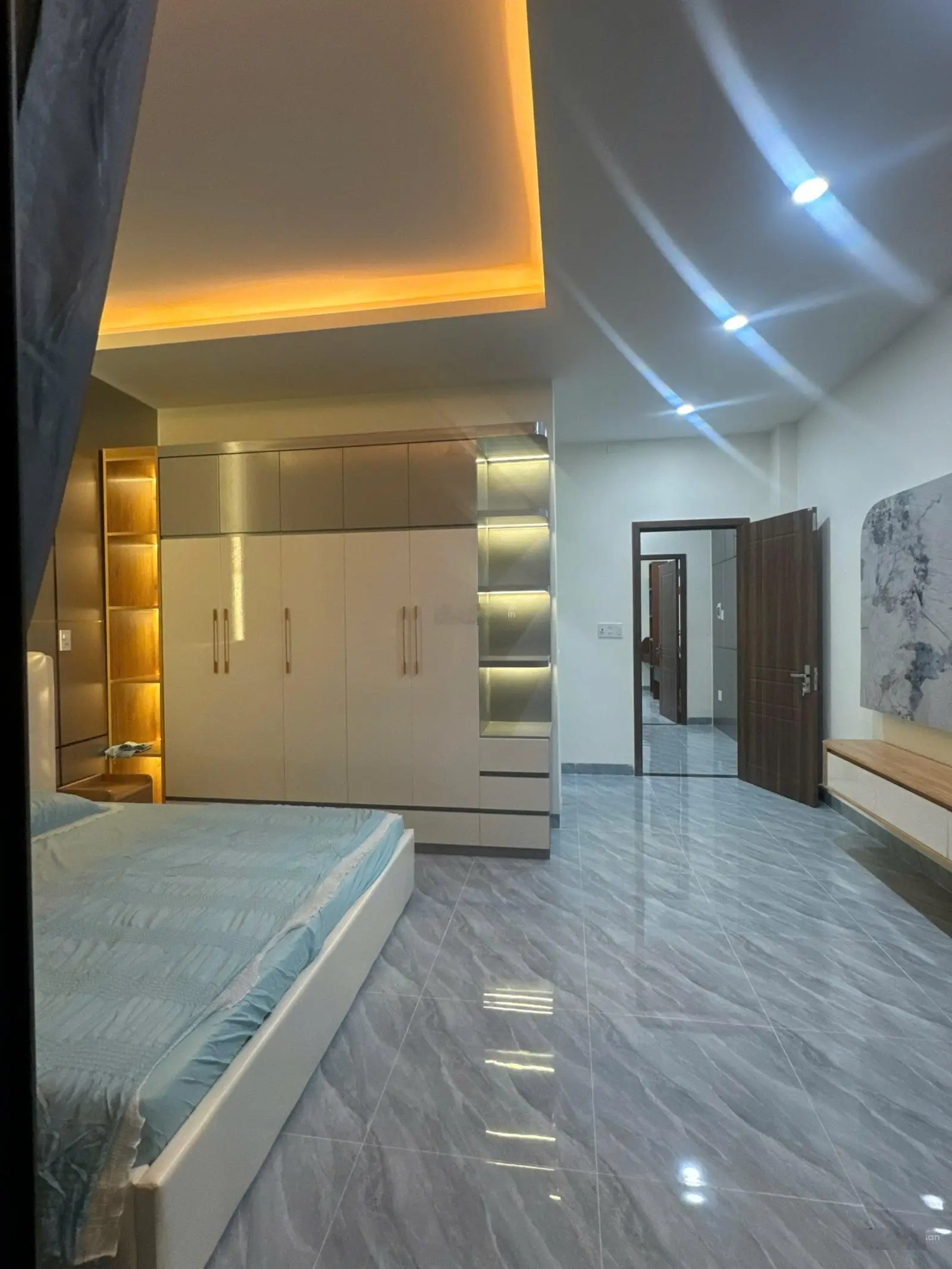 Chỉ 3,8 tỷ/nhà 4pn, 4wc, DTSD 192m2, sổ sẵn. Full nội thất như hình, ở Thuận An. LH: 0906663528