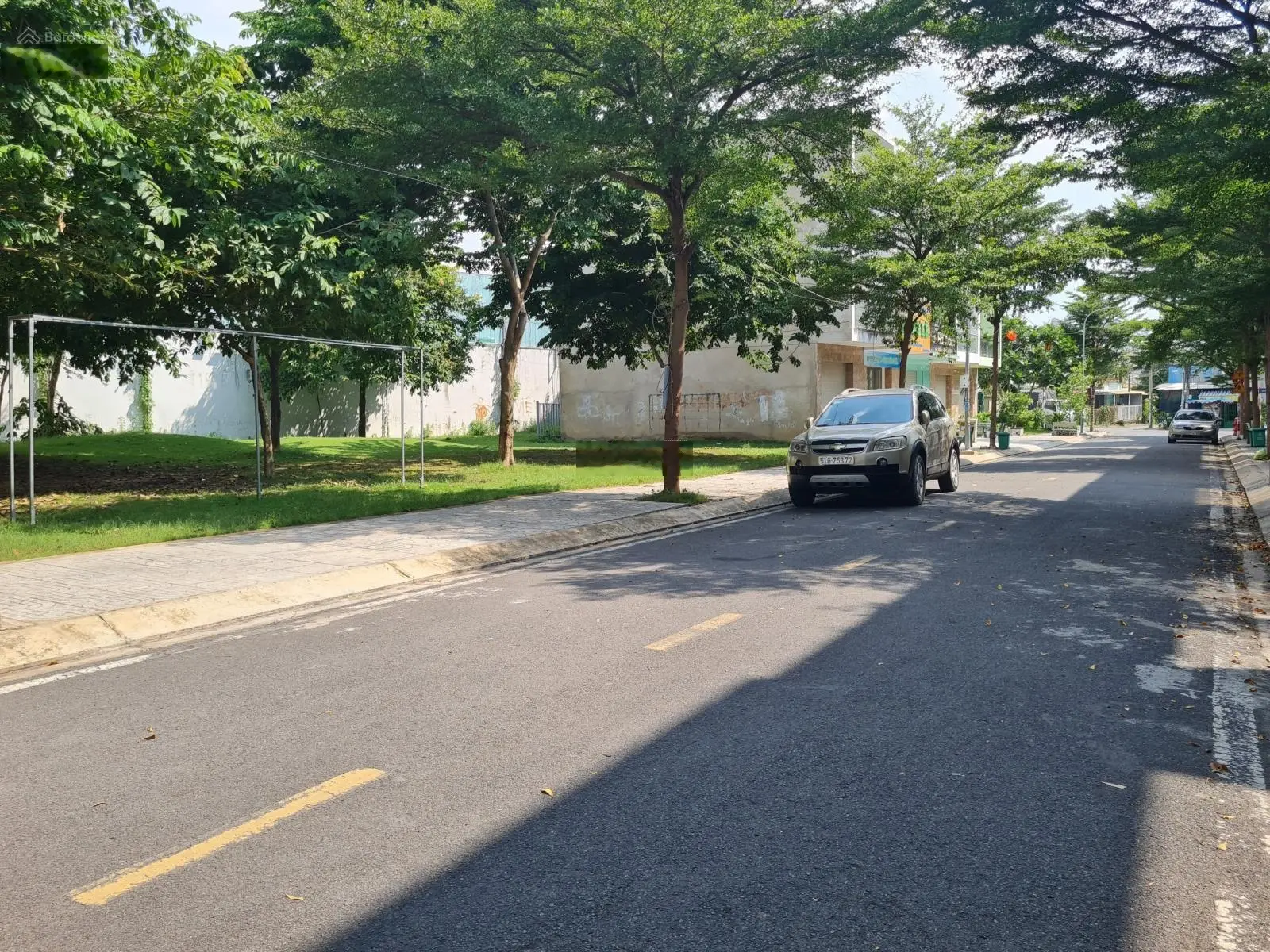 Nhà phố liền kề mới - tiện kinh doanh - Nhà 2 lầu trong khu dân cư Tam Hiệp, Lý Văn Sâm nối dài