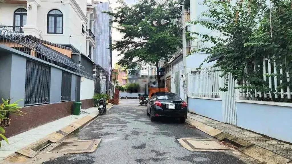 NHÀ 4 TẦNG NGAY CHỢ BÌNH TRIỆU, HẺM XE HƠI, KHU ĐỒNG BỘ, FULL NỘI THAT