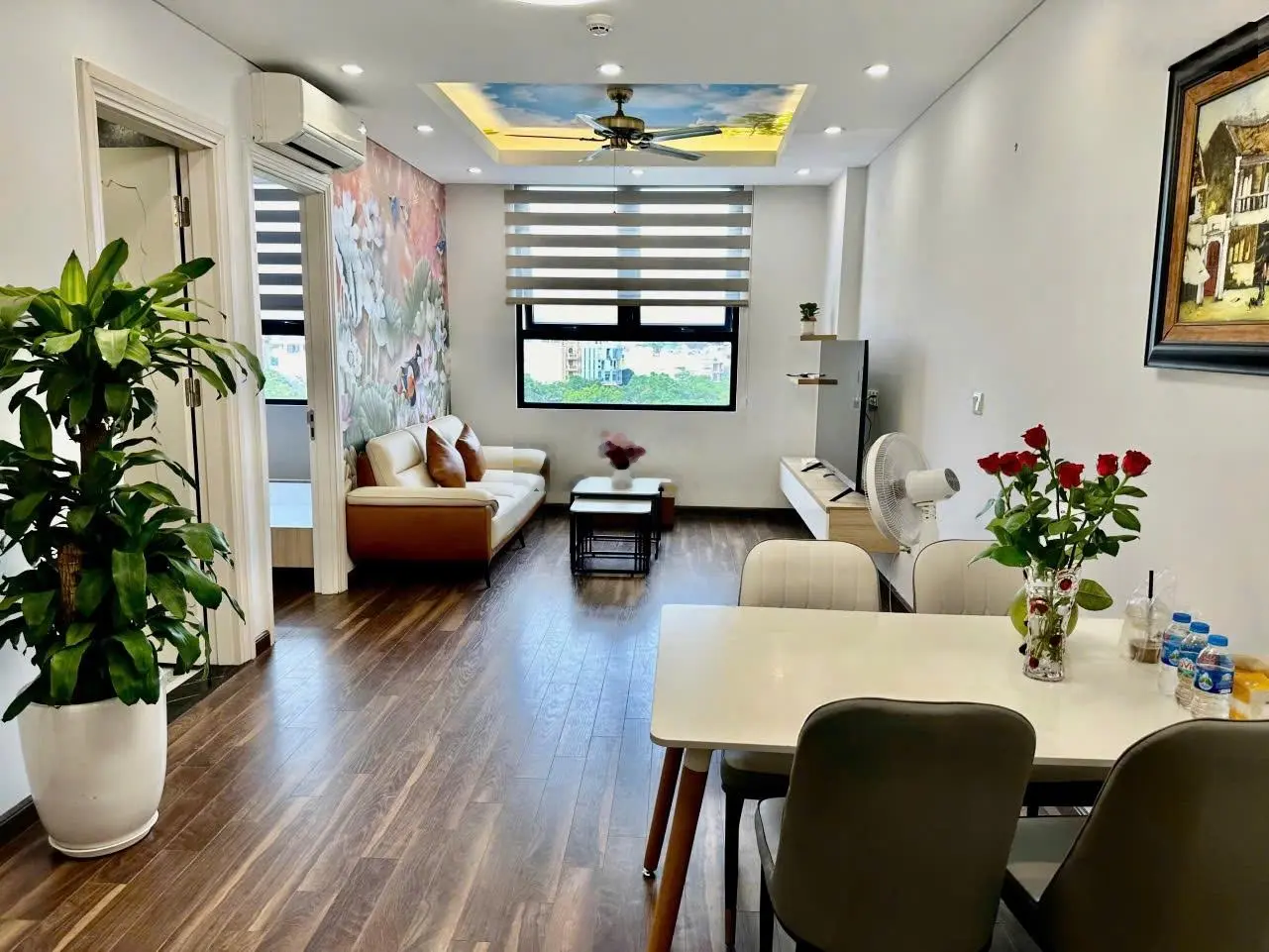Chính chủ gửi bán căn hộ 2pn 78m2 Eco City Việt Hưng. View cực đẹp. Giá cực tốt