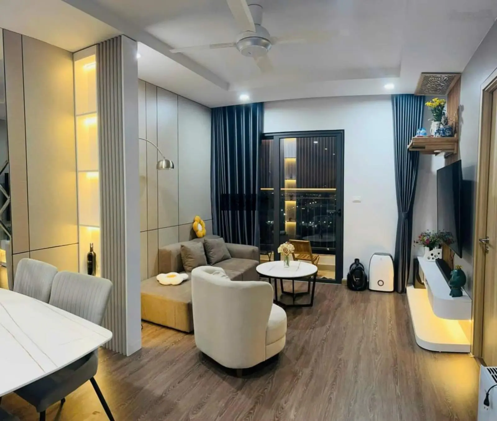 cần bán căn cc bim 30 tầng tại bãi cháy 2pn 2vs giá cực rẻ 1ty830 đã có sổ,nhà mới nội thất xịn