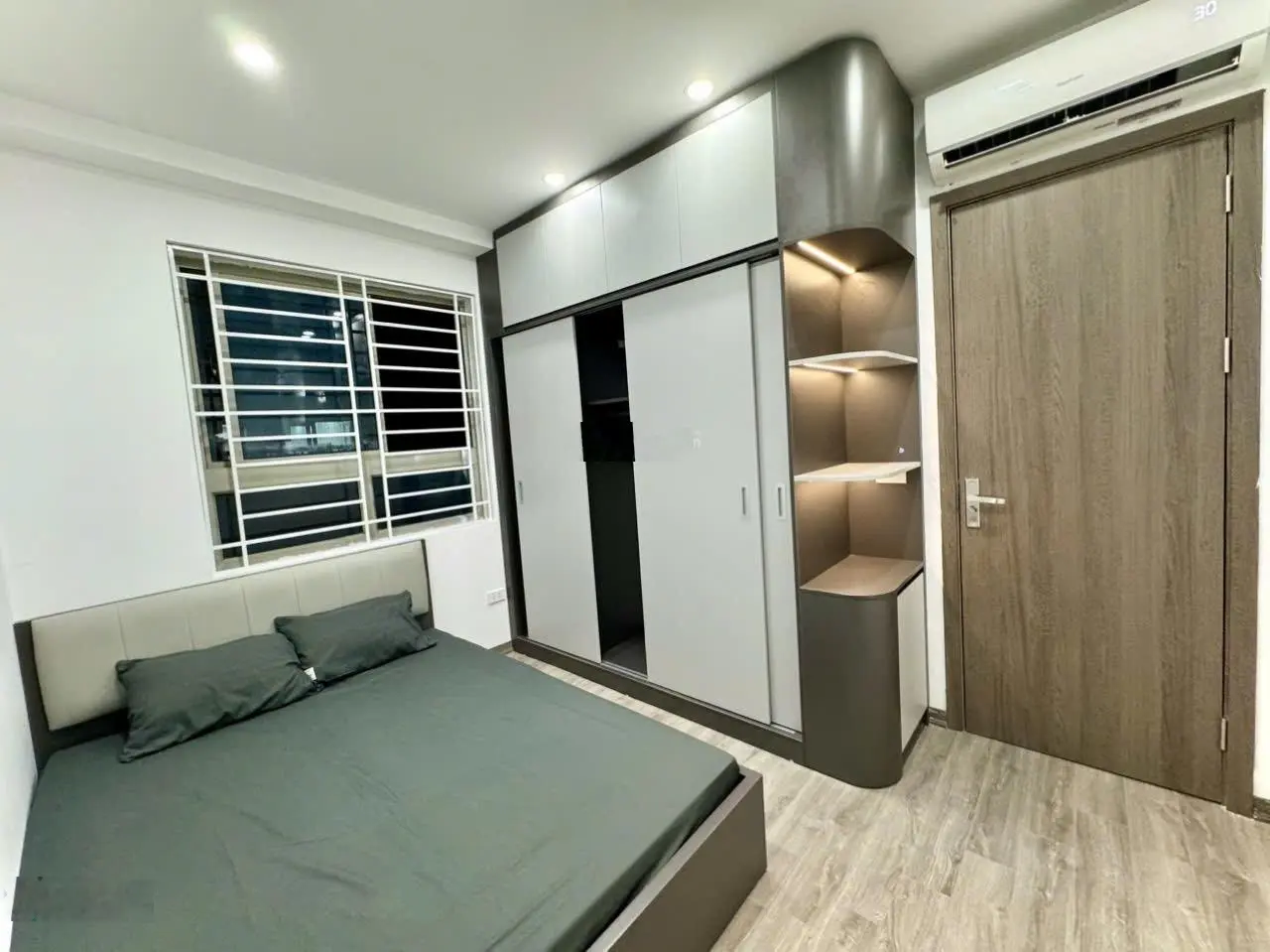 Bán nhanh căn 76m2, 3ngủ&2vs, HH4 Linh Đàm Hoàng Mai. Lh: 0966 455 *** em Thuỷ