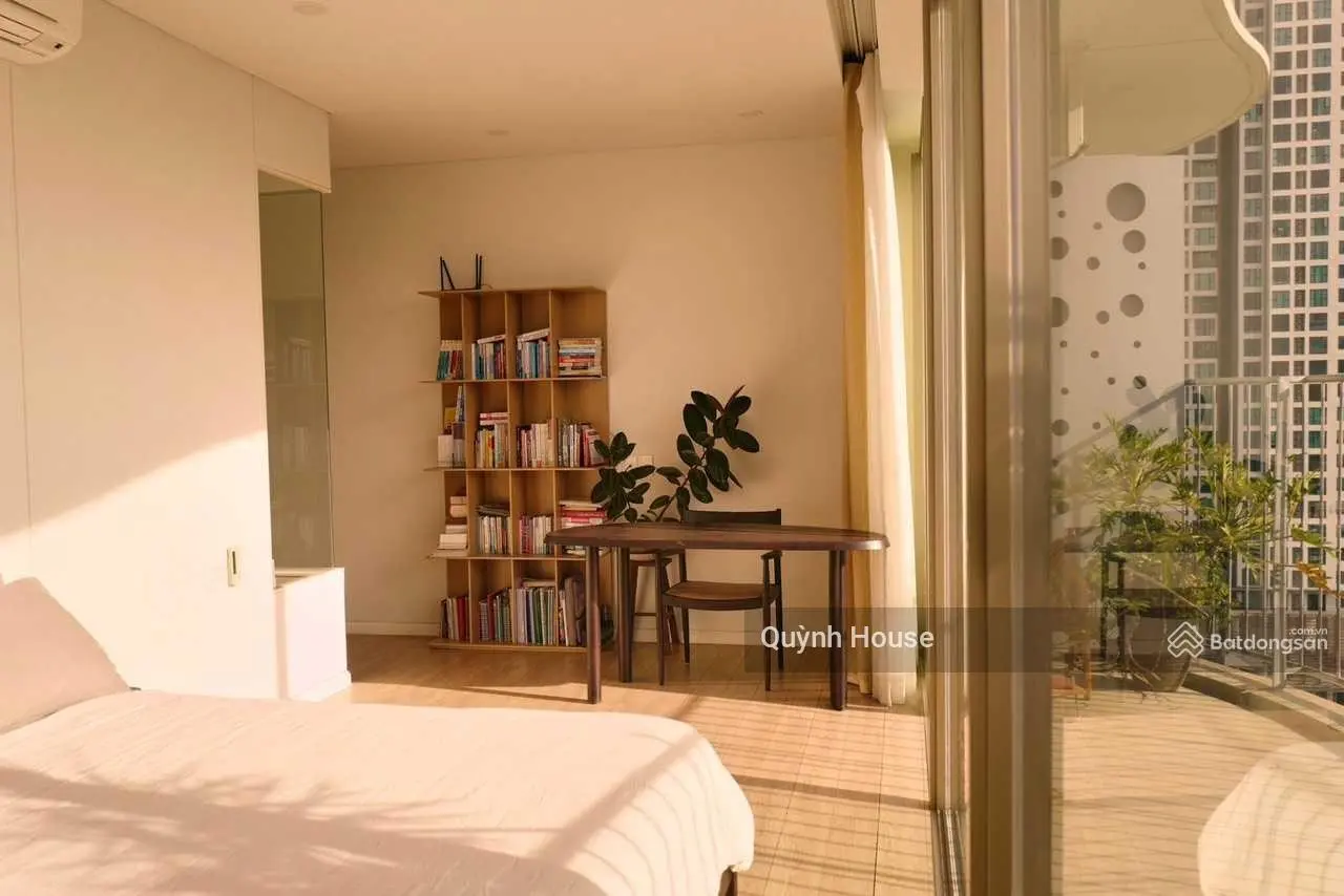 Nhà thật bán căn nội thất đẹp và xịn nhất Waterina Suite - 3 phòng ngủ - DT 155m2 - decor tone ấm