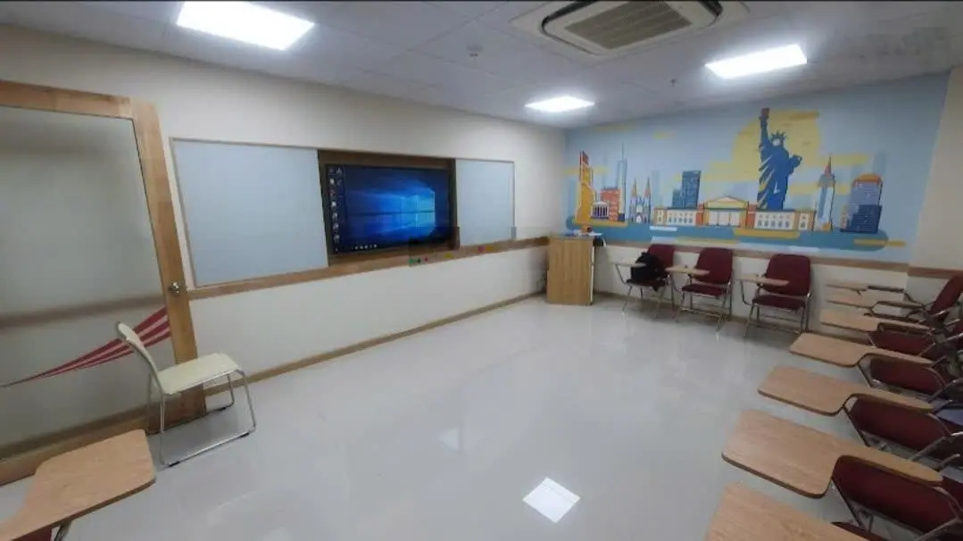 Hạ giá 80 tỷ còn 70 tỷ, tòa văn phòng cửa ngõ vào Vinhomes, DT: 14.5x22m2, CN: 313m2, HĐ: 200 Tr/th