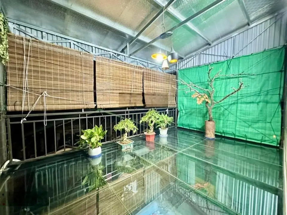 Mặt hồ linh quang - 7 tầng thang máy - view vườn hoa+ hồ- 2 vỉa hè-mặt tiền khủng. giá chỉ 23 tỷ.