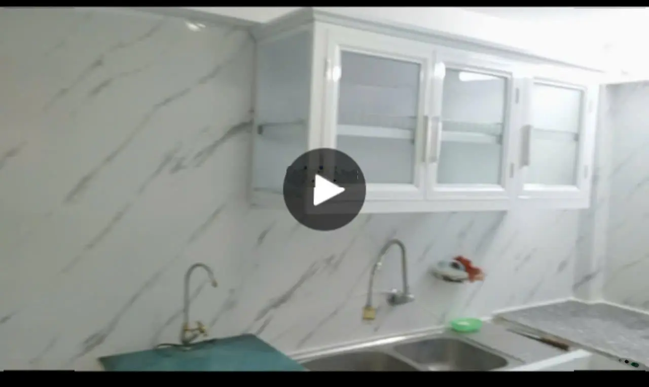 Chính chủ bán căn hộ tập thể tầng 1 tại phố Quỳnh Mai 68m2, giá 3,3tỷ