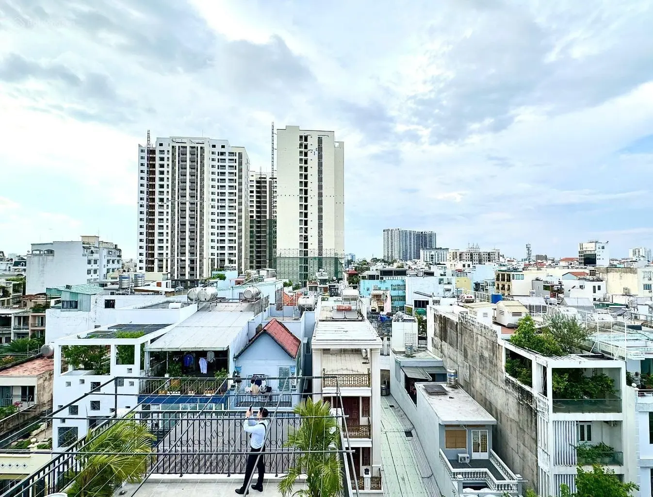 Siêu phẩm 7 tầng thang máy - đẳng cấp nhất Quận 10! View sân thượng độc nhất vô nhị