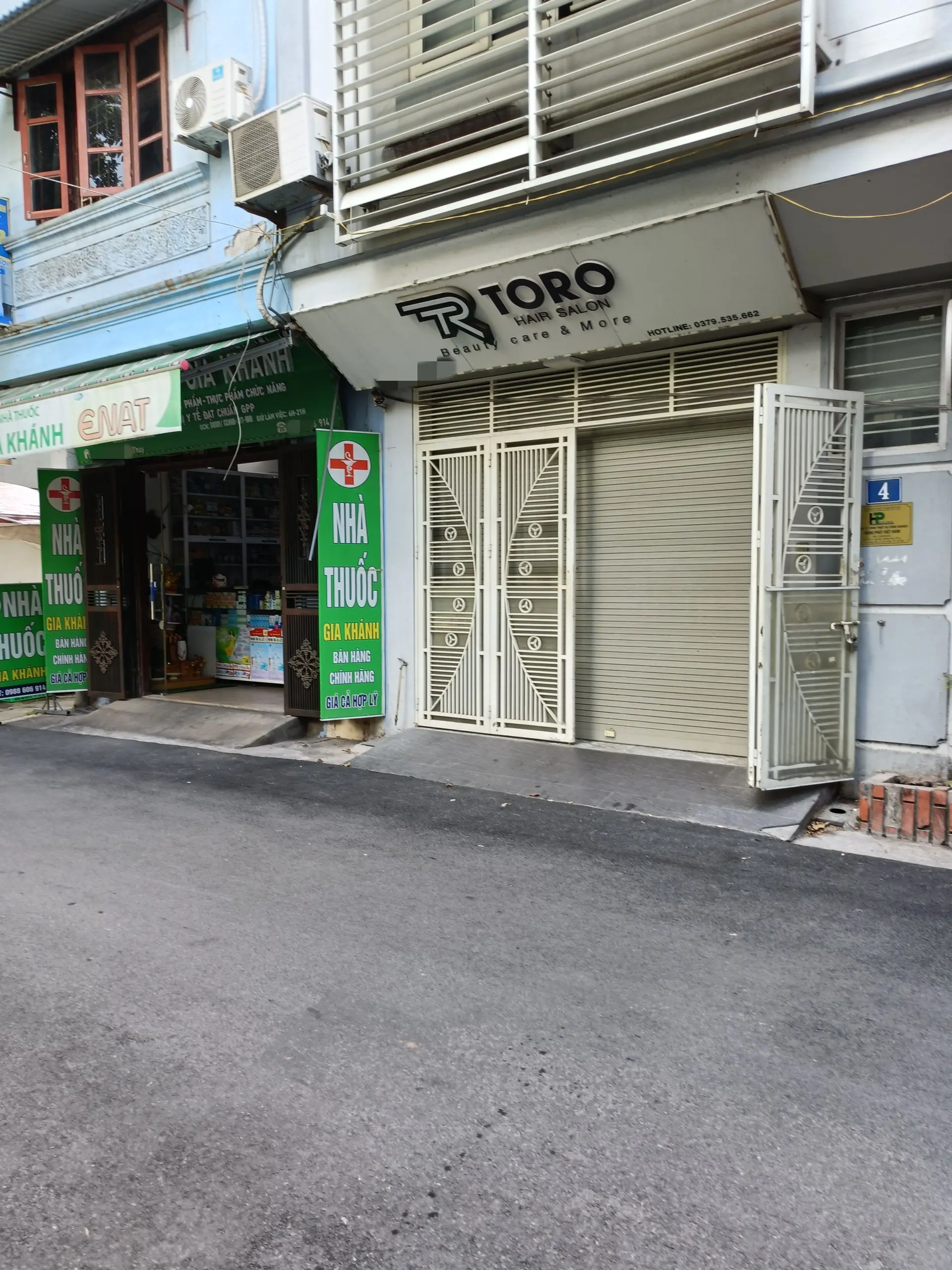 Chính chủ cần bán nhà Xuân Thủy diện tích 34m, 4tầng, nhà cách phố 5m, mặt ngõ 12m
