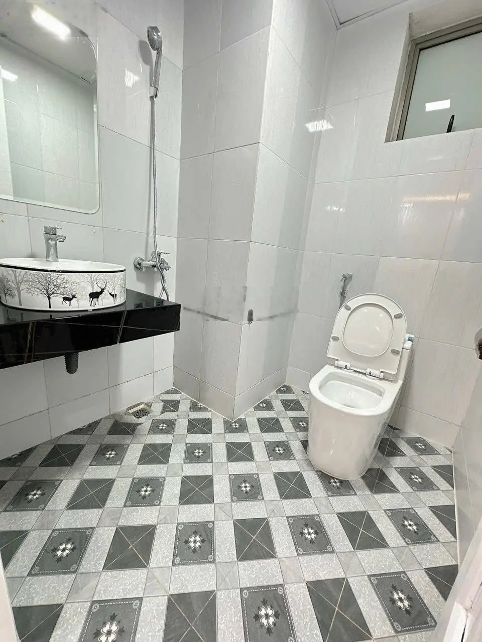 Bán gấp căn 63m2 - 2 ngủ& 2vs, HH3A Linh Đàm Hoàng Mai. Lh: 0966 455 *** em Thuỷ