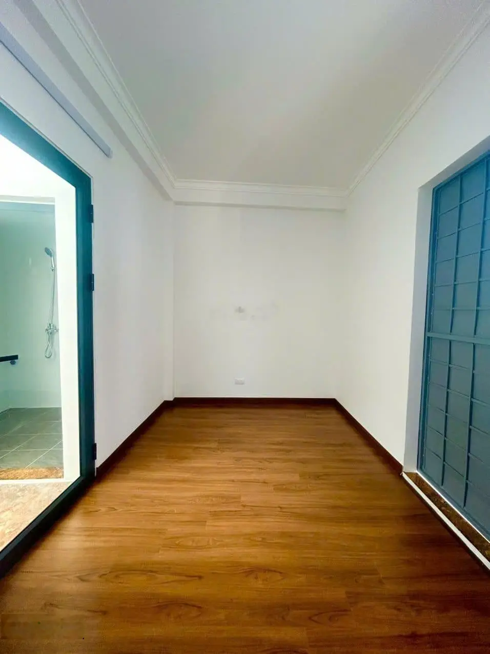 Chỉ 4.55 tỷ sở hữu ngay nhà 4.5 tầng, 3 ngủ tại 467 Lĩnh Nam, Hoàng Mai