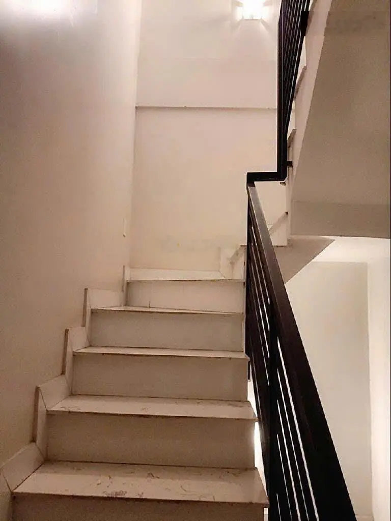 Bán CHDV 4 tầng Trần Hưng Đạo, P. Cầu Kho, Q1 dòng tiền 35tr/th giá chỉ 15 tỷ