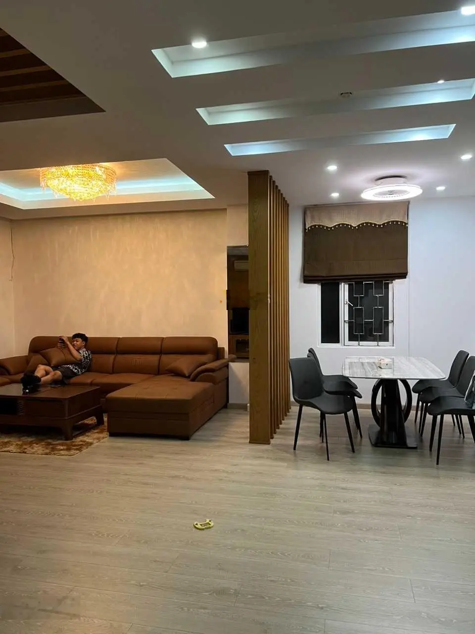 Chính chủ cần bán căn hộ Penthouse Hoàng Tháp Plaza, 9A khu Trung Sơn