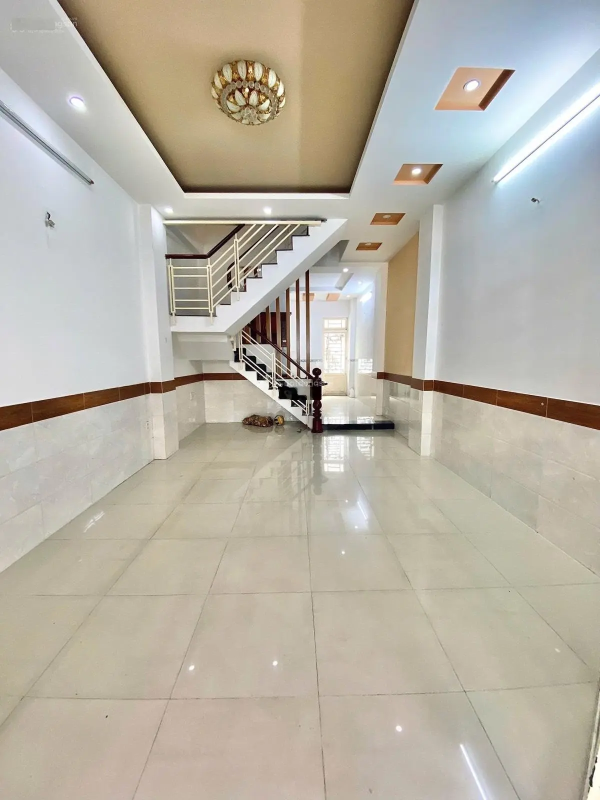 GẤP Nhà 2 tầng ngay Emart Phan Huy Ích 50m2 chỉ 4,8 tỷ. Sổ hoàn công đủ không quy hoạch lộ giới