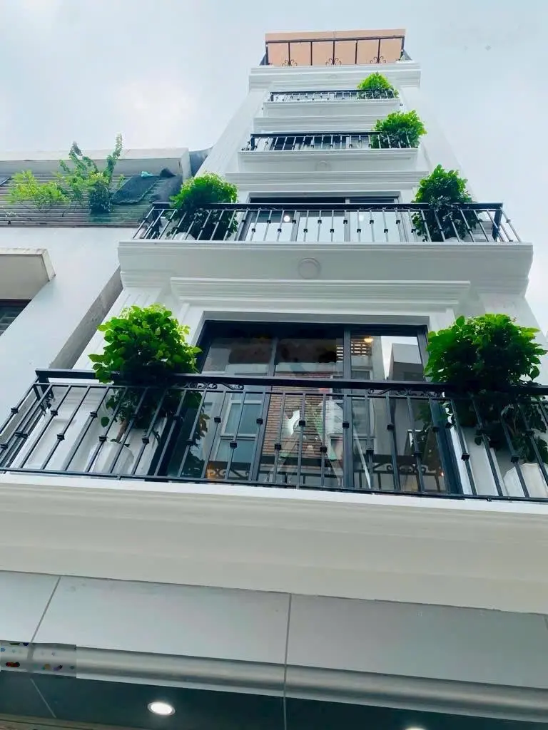 Bán nhà Lâm Hạ - 6 T thang máy ô tô vào nhà - vị trí siêu đẹp - khu quan chức - ở sướng 12,35 tỷ TL