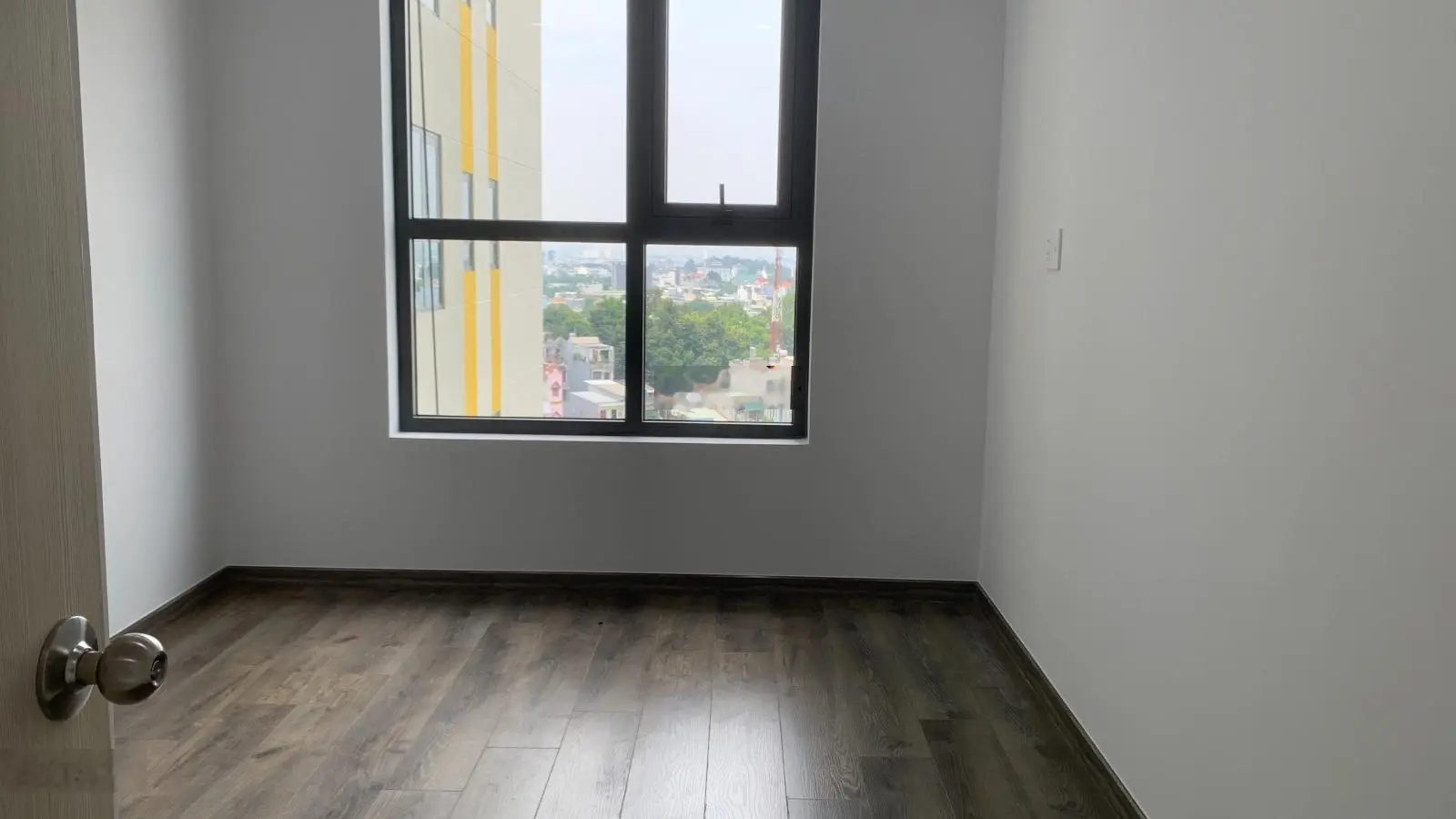 Giá rẻ nhất thị trường! Chính chủ cần bán gấp căn hộ Bcons Polygon 2PN + 2WC 54m2 giá bán 1tỷ970