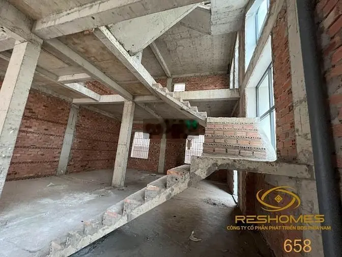 Biệt thự xây thô 1 trệt 2 lầu 200m2 khu dân cư Bửu Long 3 chỉ 9,45 tỷ