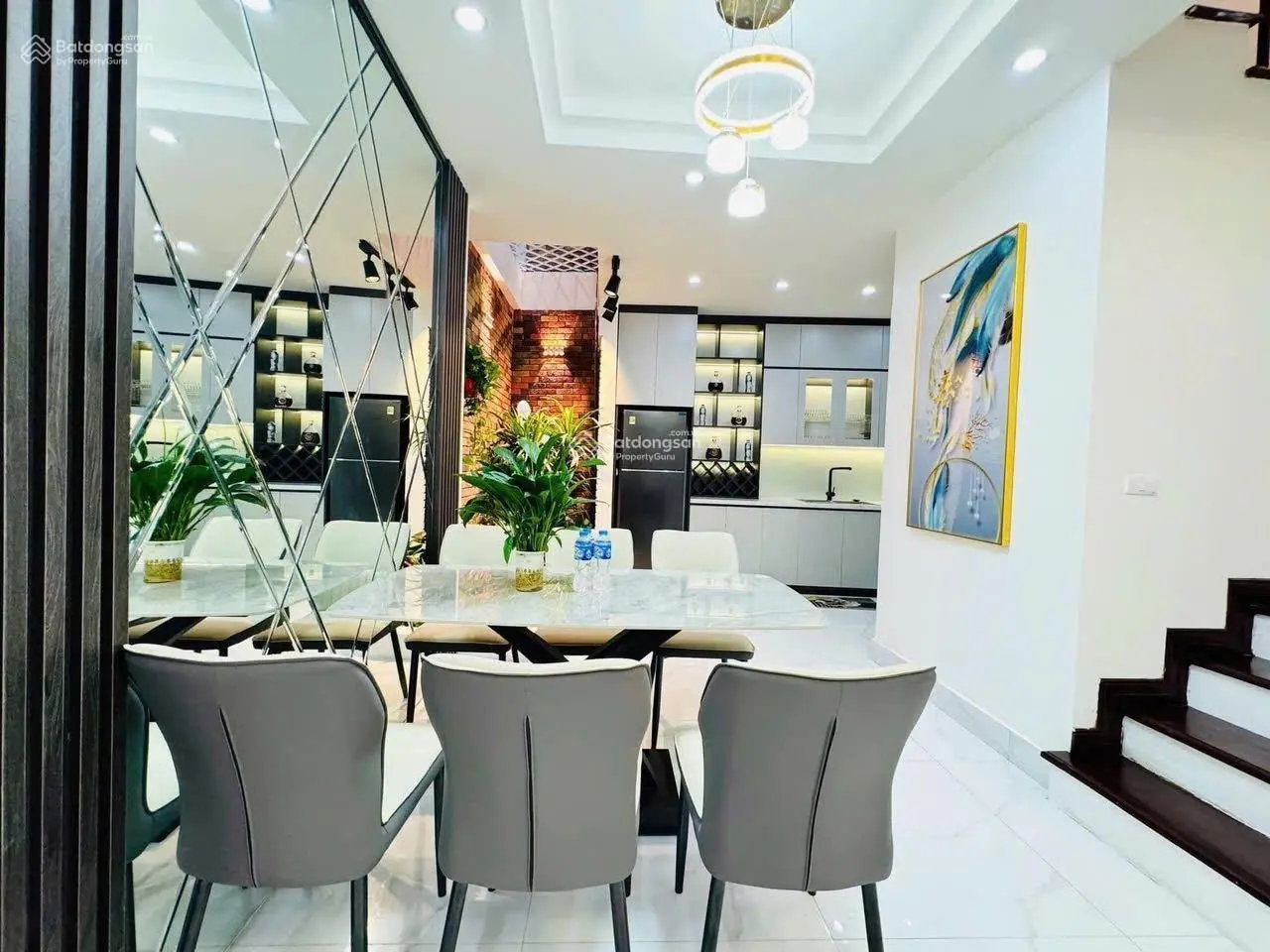 VÕ THỊ SÁU -logoc 3 thoáng nhà mới - đẹp miễn chê - ô tô đỗ cửa - 46m x 5 tầng mặt tiền 3M8