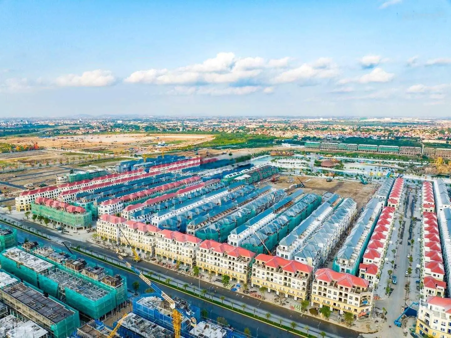 Suất 3 căn LK San Hô từ 60 đến 70m2, CK 18%, tặng gói nội thất 700 triệu tháng 6. LH 0946 455 ***