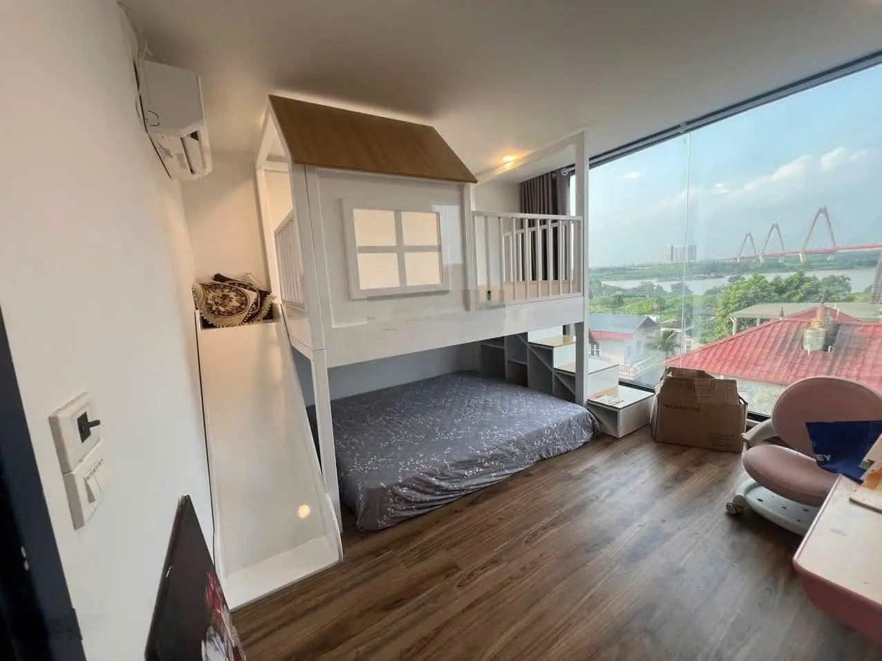 Đẳng cấp! Ngay mặt phố An Dương Vương 100m2, 6 tầng thang máy, nội thất xịn sò, gara ôtô. Giá 22 tỷ